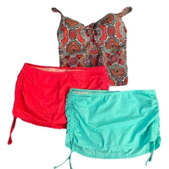 NWT Victorias Secret Swim with 2 Bottoms Size Medium and 1 Top 36B - Picture 1 of 3
